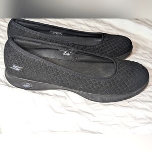 Comfy Skechers slippers size 8